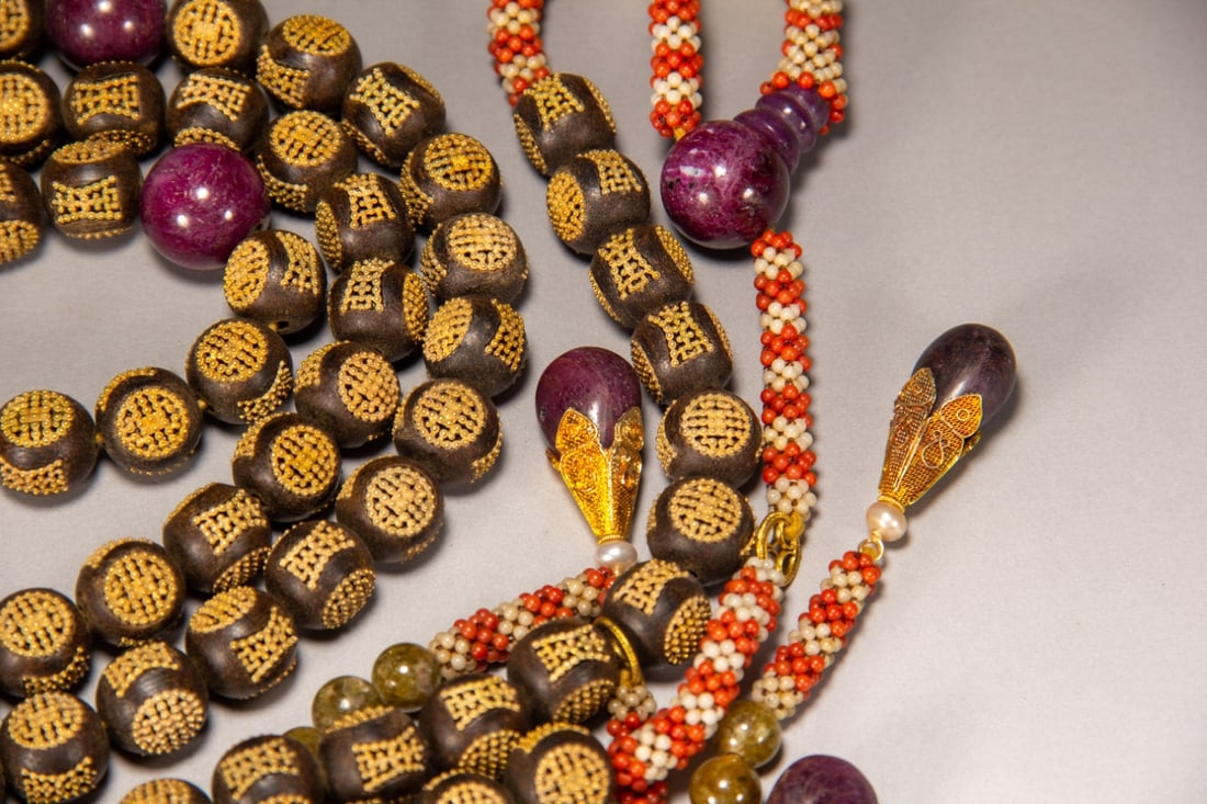 A Exquisite Eaglewood Bracelets - 7