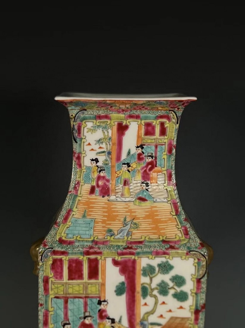 A Exquisite Guangcai Figures Pattern Vase - 5