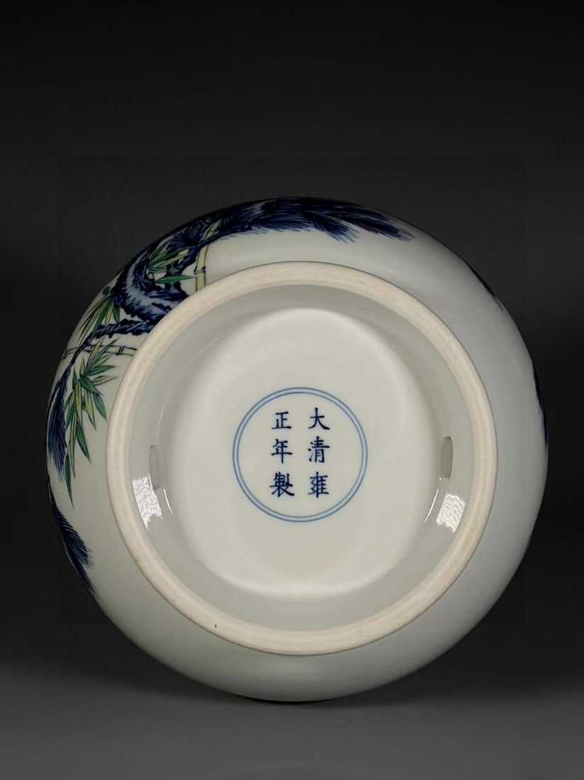 A Exquisite Doucai Flower Pattern Vase - 8