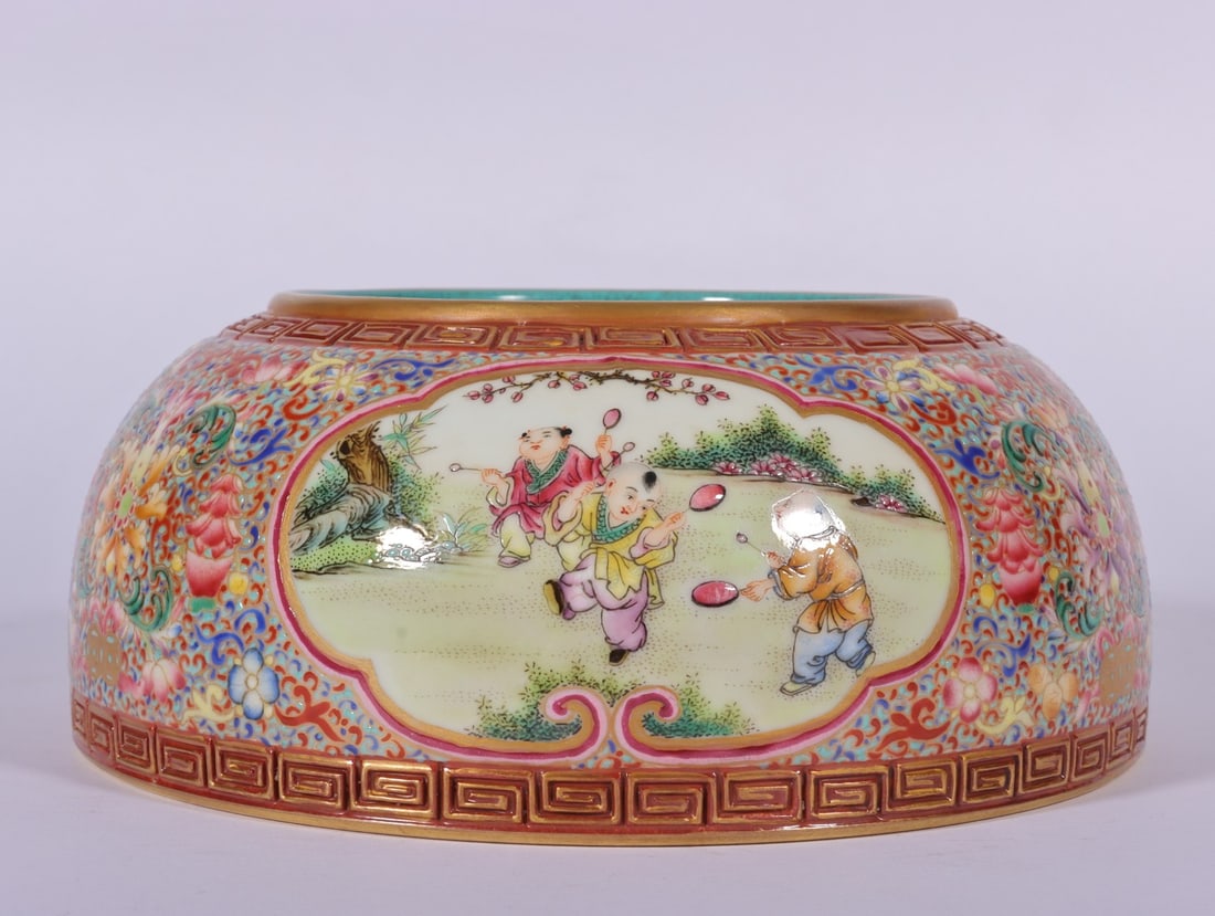 A Exquisite Enamel Figures Pattern Brush Washer - 5