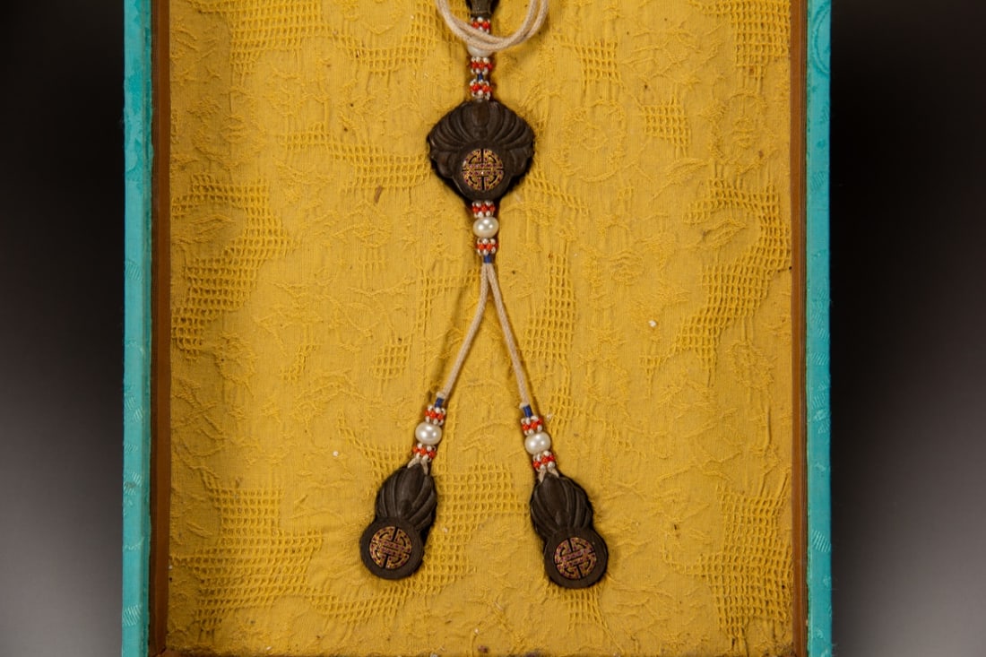 A Exquisite Eaglewood Bracelets - 3