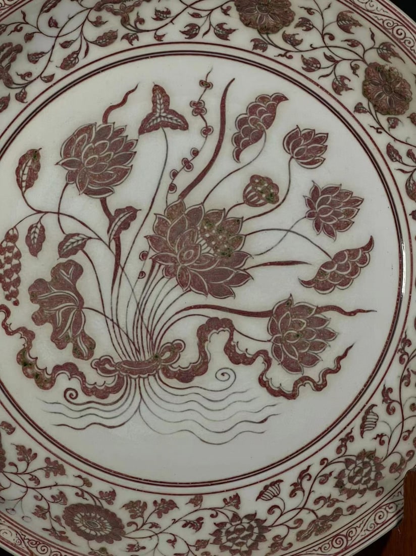 A Exquisite Underglaze-Red Flower Pattern Vase - 2