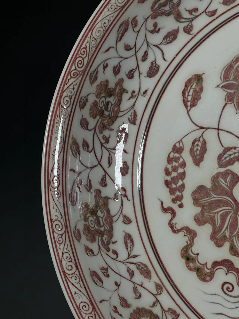 A Exquisite Underglaze-Red Flower Pattern Vase - 3