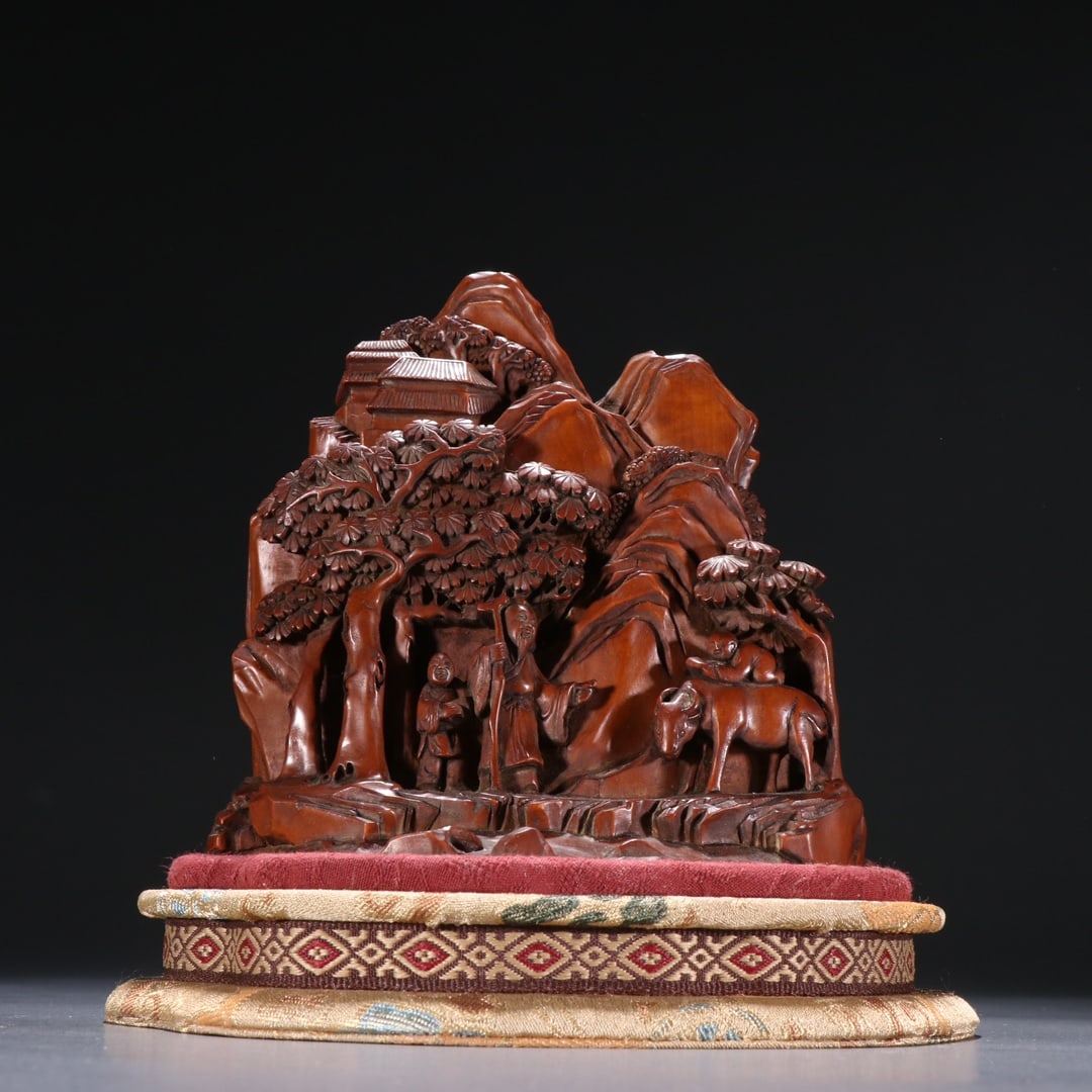 A Exquisite Boxwood Figures Ornament (1 of 9)