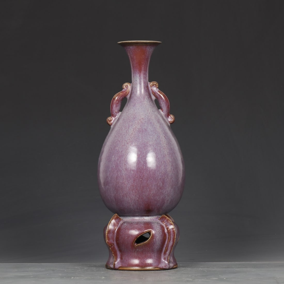 A Exquisite Jun yao Purple Glazed Vase: A Exquisite Jun yao Purple Glazed Vase,Song Dynasty, China,With Mark,Size:11.7inx2.3inx4.7in 