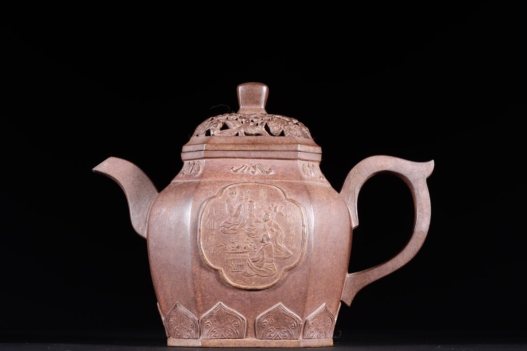 A Exquisite Purple Sands Figures Pattern Octagonal Teapot: A Exquisite Purple Sands Figures Pattern Octagonal Teapot,Qing Dynasty, China,With Mark,Size:5.1inx6.5in 