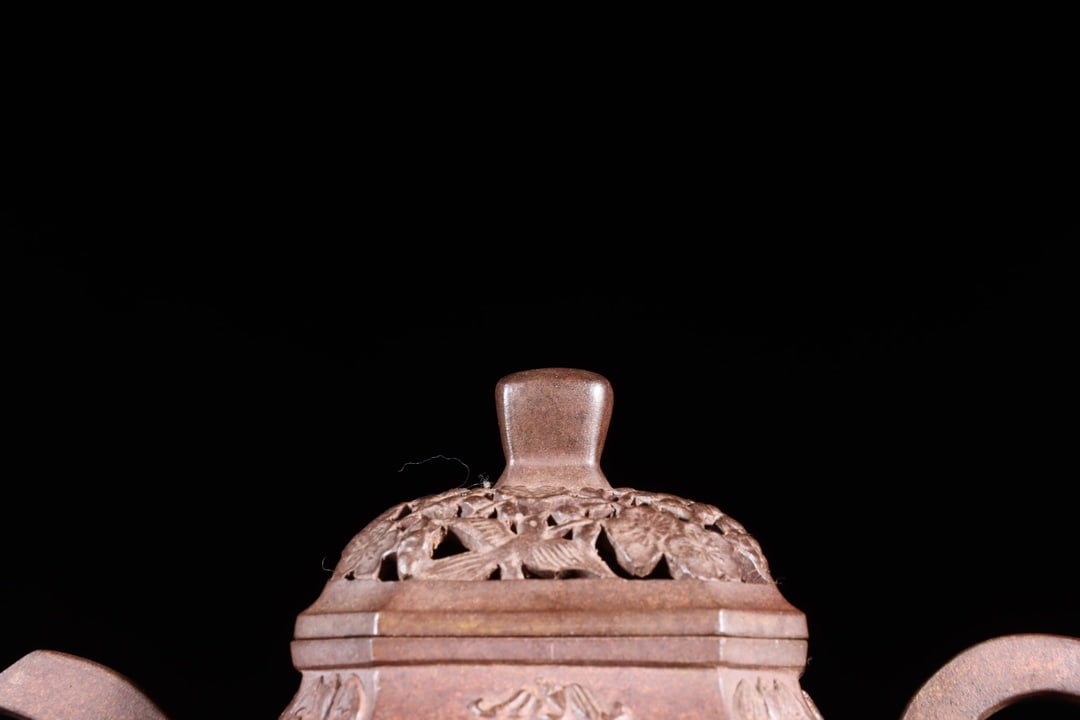 A Exquisite Purple Sands Figures Pattern Octagonal Teapot - 2