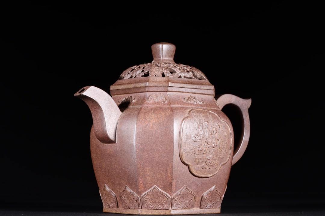 A Exquisite Purple Sands Figures Pattern Octagonal Teapot - 4