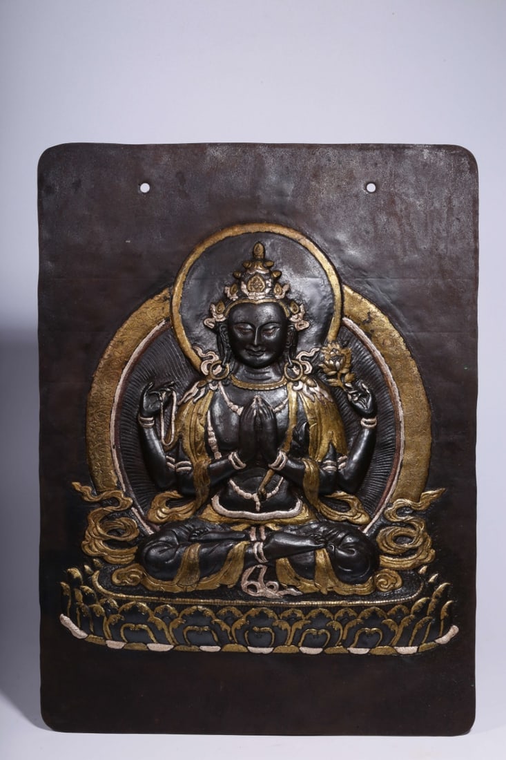 A Exquisite Iron Cut Gold Avalokitesvara Statue Hanging Panel: A Exquisite Iron Cut Gold Avalokitesvara Statue Hanging Panel,Qing Dynasty, China,Size:11.9inx2.2inx16.3in,Weight:950g 