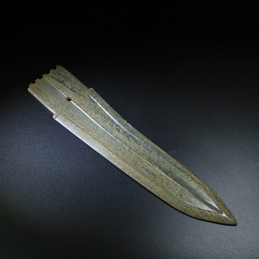 A Exquisite Hotan Jade Weapon - 4