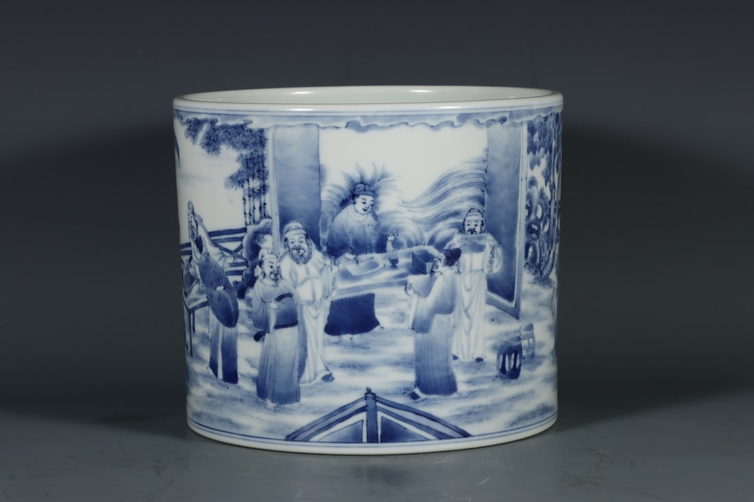 A Exquisite Blue and White Figures Pattern Brush Pot (1 of 9)