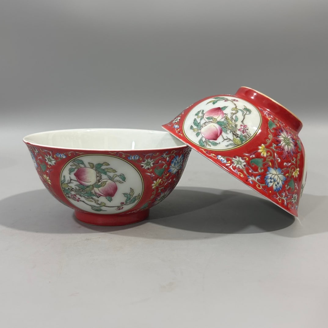 A Set of Exquisite Enamel Peach Pattern Bowl: A pair of Exquisite Enamel Peach Pattern Bowl,Qing Dynasty, China,Yongzheng Four-character Mark,Size:5.9inx3in 