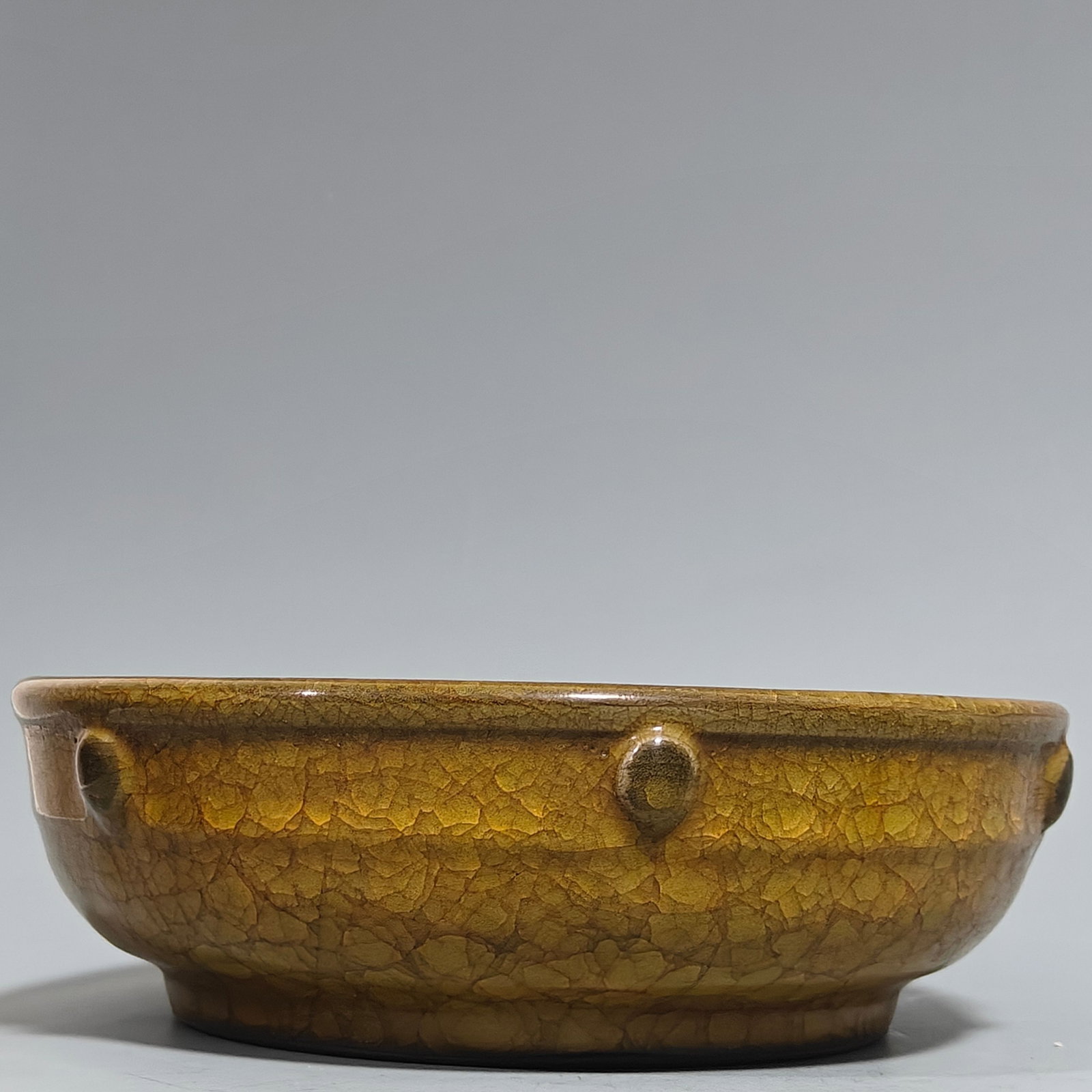 A Exquisite Guanyao Painted Gold Ice crackle pattern Washer (1 of 9)