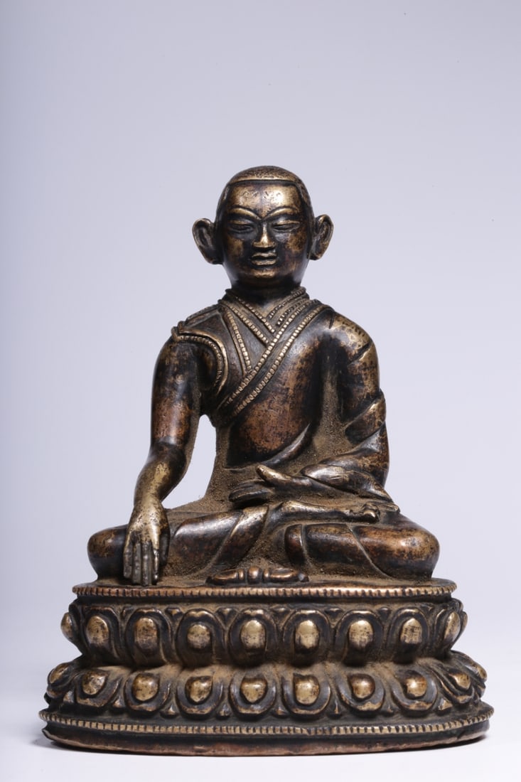 A Exquisite Alloy Copper Buddha statue Ornament (1 of 9)