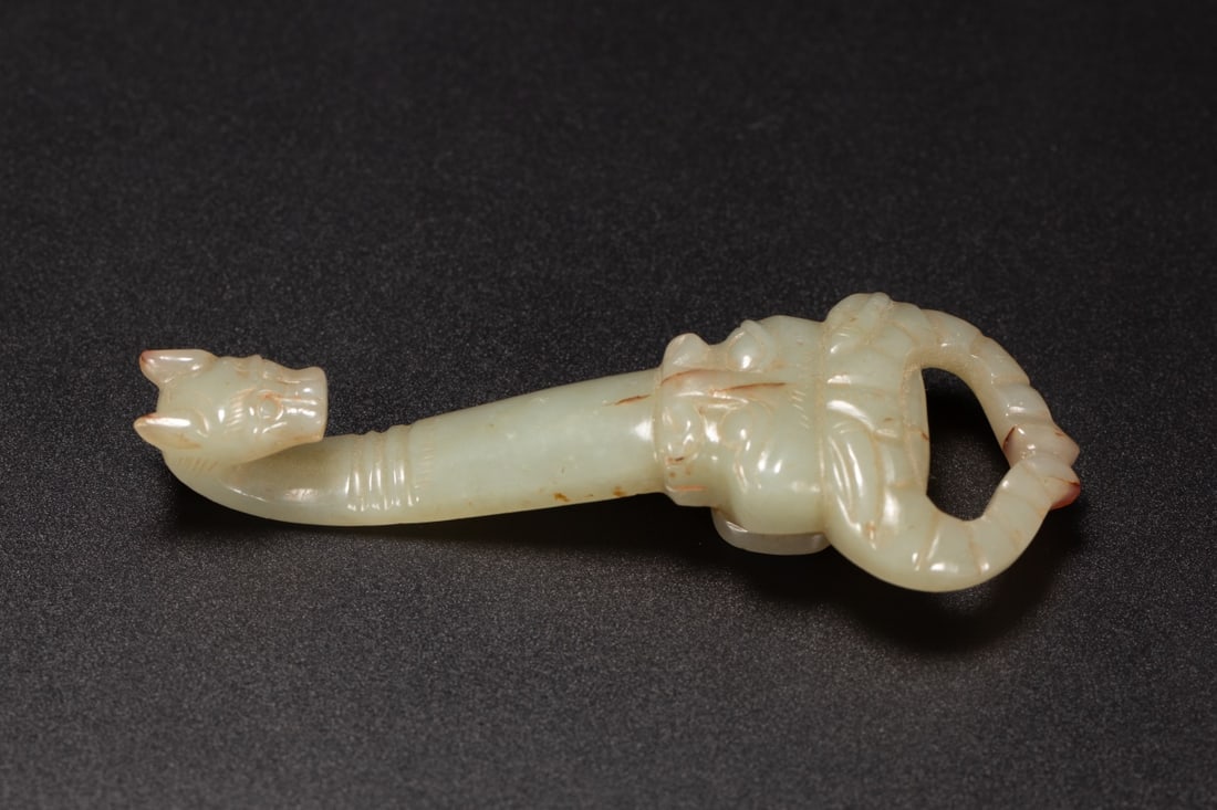 A Exquisite Hotan Jade Dragon Hand Piece (1 of 9)