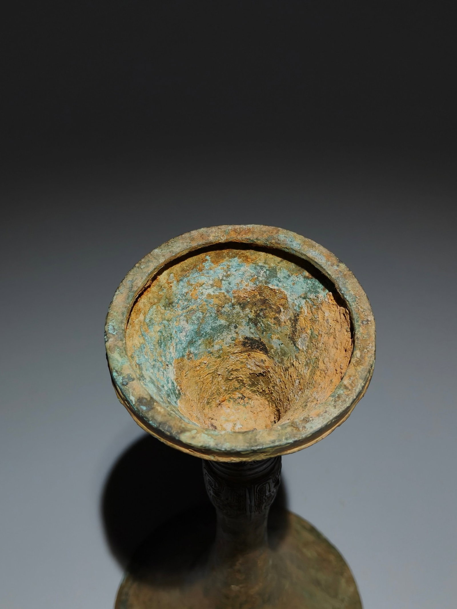 An Archaic Bronze Beast-Face Pattern Libation Cup - 9