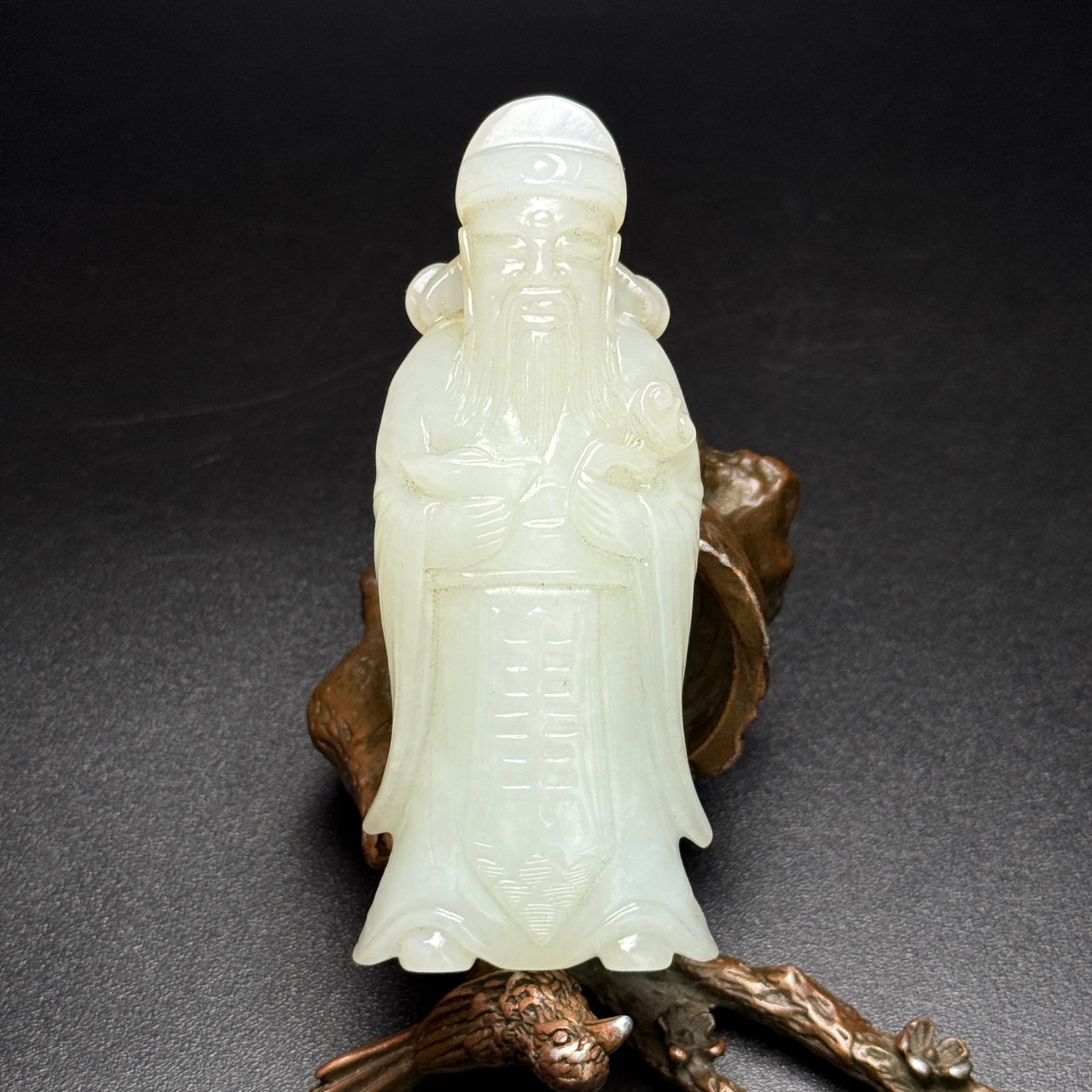 An Exquisite White Jade Statue of Mammon: An Exquisite White Jade Statue of Mammon,Qing Dynasty,China,Size:81mmx34mmx15mm,Weight:69g 白玉财神像,中国清代