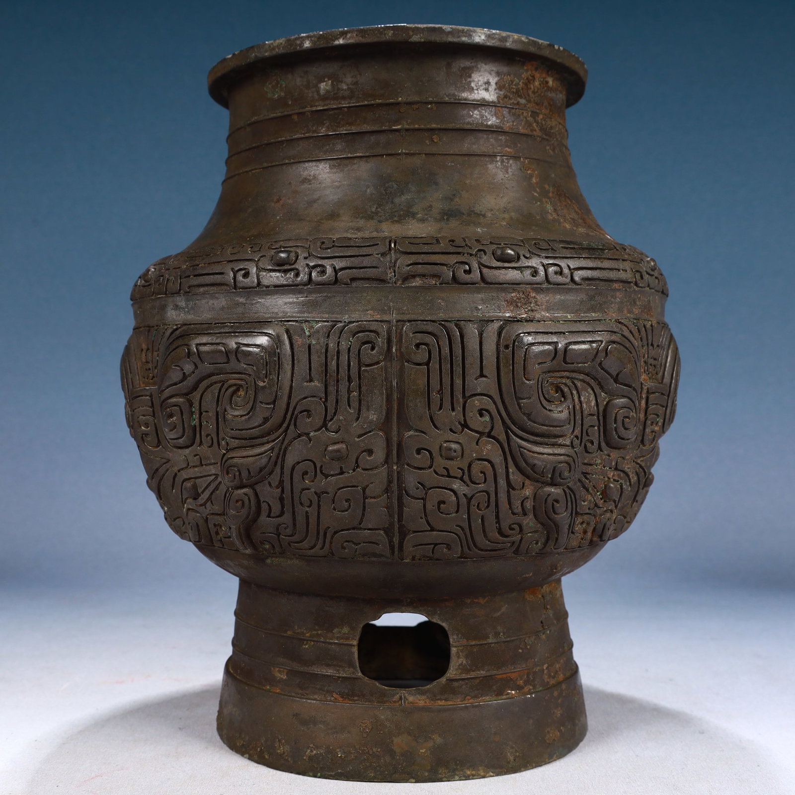 An Archaic Bronze Beast-Face Pattern Jar - 7