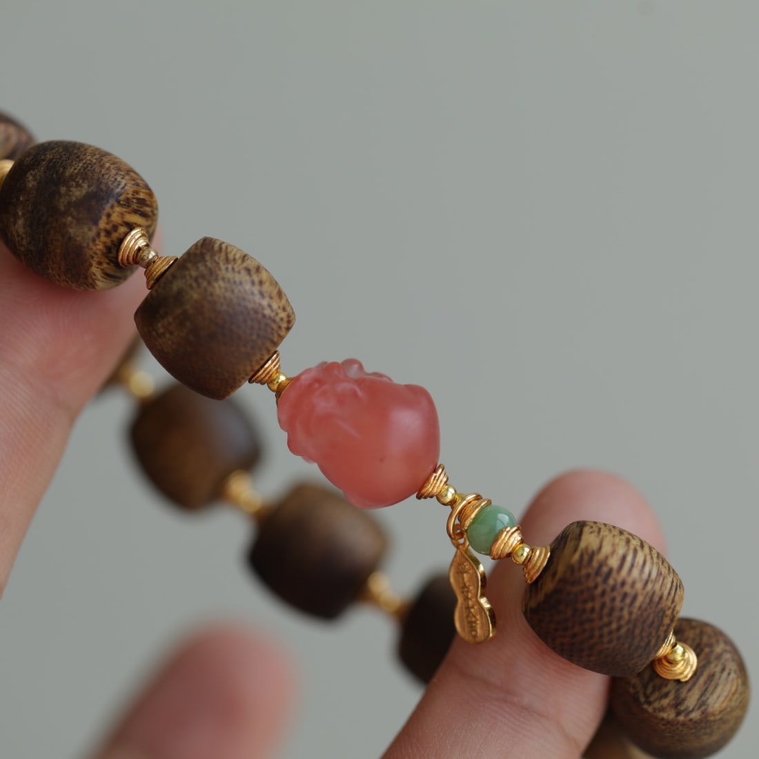 An Exquisite Eaglewood Bracelets - 5