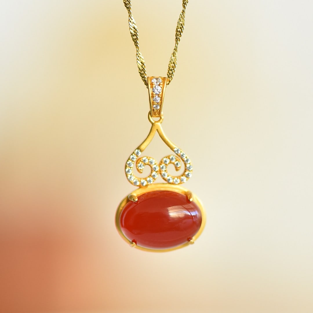 An Exquisite Sterling Silver-Gold Plated Inlaid Agate Pendant,Inlaid Diamond: An Exquisite Sterling Silver-Gold Plated Inlaid Agate Pendant,Inlaid Diamond 纯银镀金镶玛瑙吊坠,嵌钻石