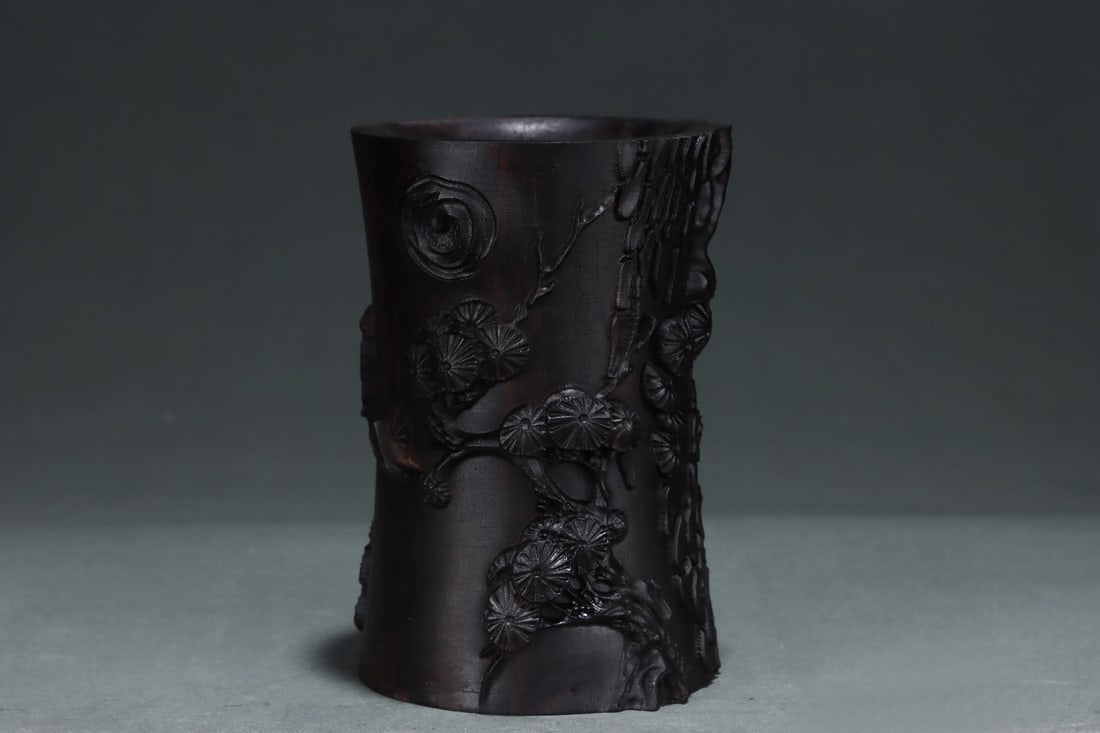 An Exquisite Eaglewood Pine Pattern Cicada Pattern Brush Pot - 4