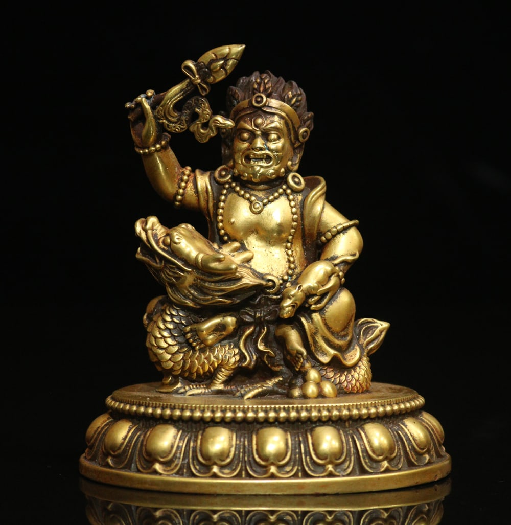 An Exquisite Gilt Bronze Statue of Mammon Ornament: An Exquisite Gilt Bronze Statue of Mammon Ornament Ming Dynasty, China Size:3.9inx3.1in铜鎏金白财神佛像摆件 中国明代