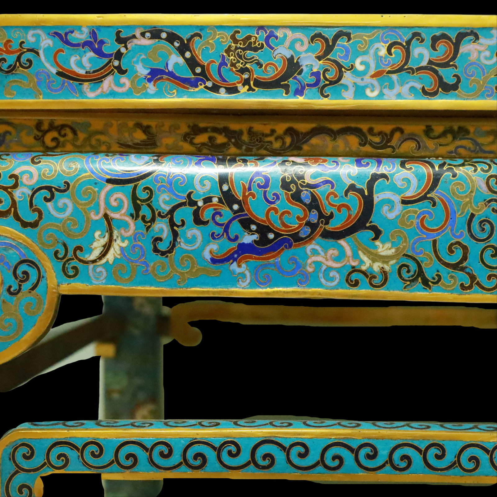 An Exquisite Cloisonne Lion Pattern Dragon Pattern Lotus Pattern Table - 4