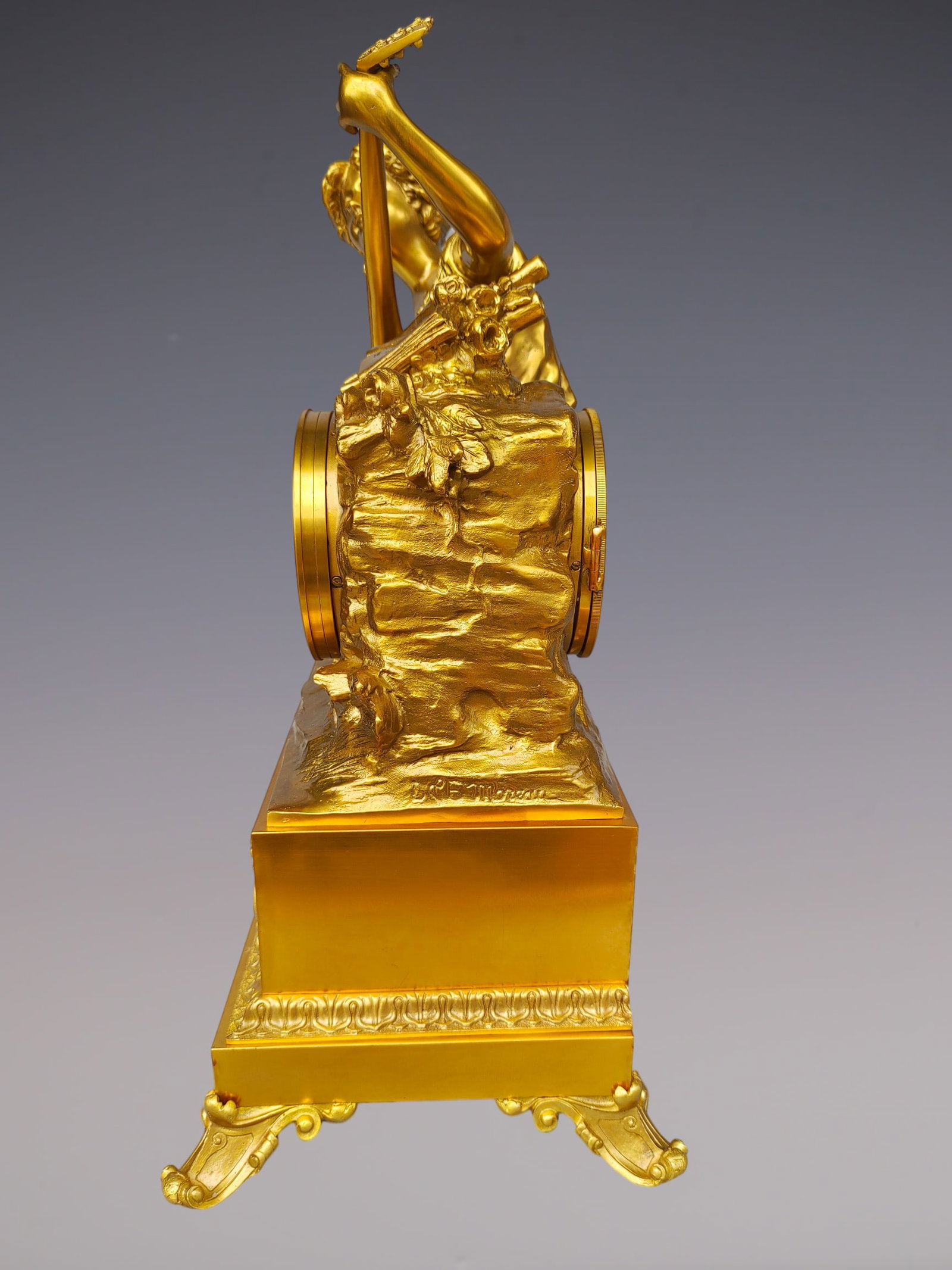 An Exquisite Gilt Bronze Figure Clock - 7