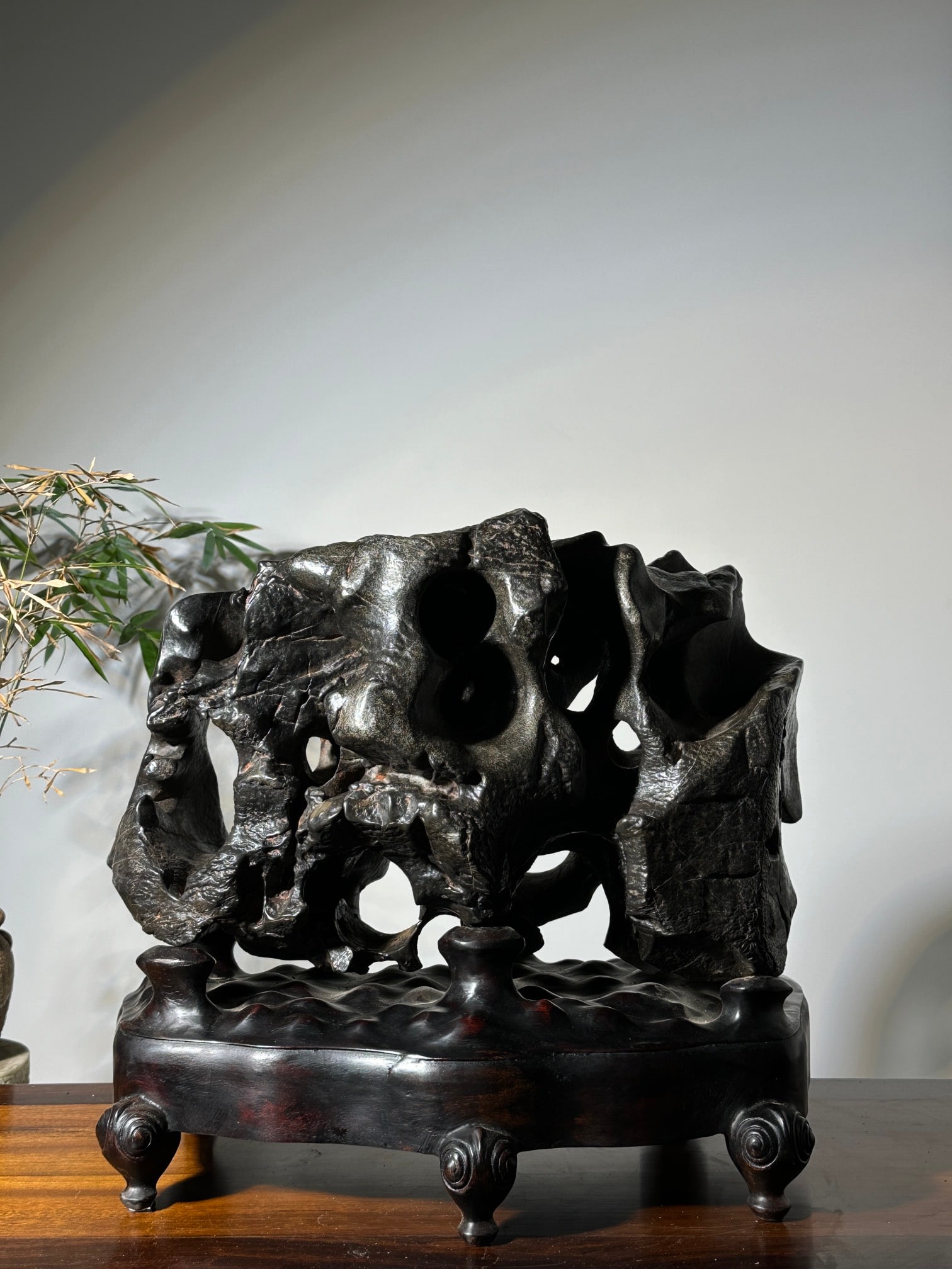 An Exquisite Taihu Stone Ornament: An Exquisite Taihu Stone Ornament Qing Dynasty, China Size:20.5inx15.7inx10.2in太湖石摆件 中国清代 Size:52cmx40cmx26cm