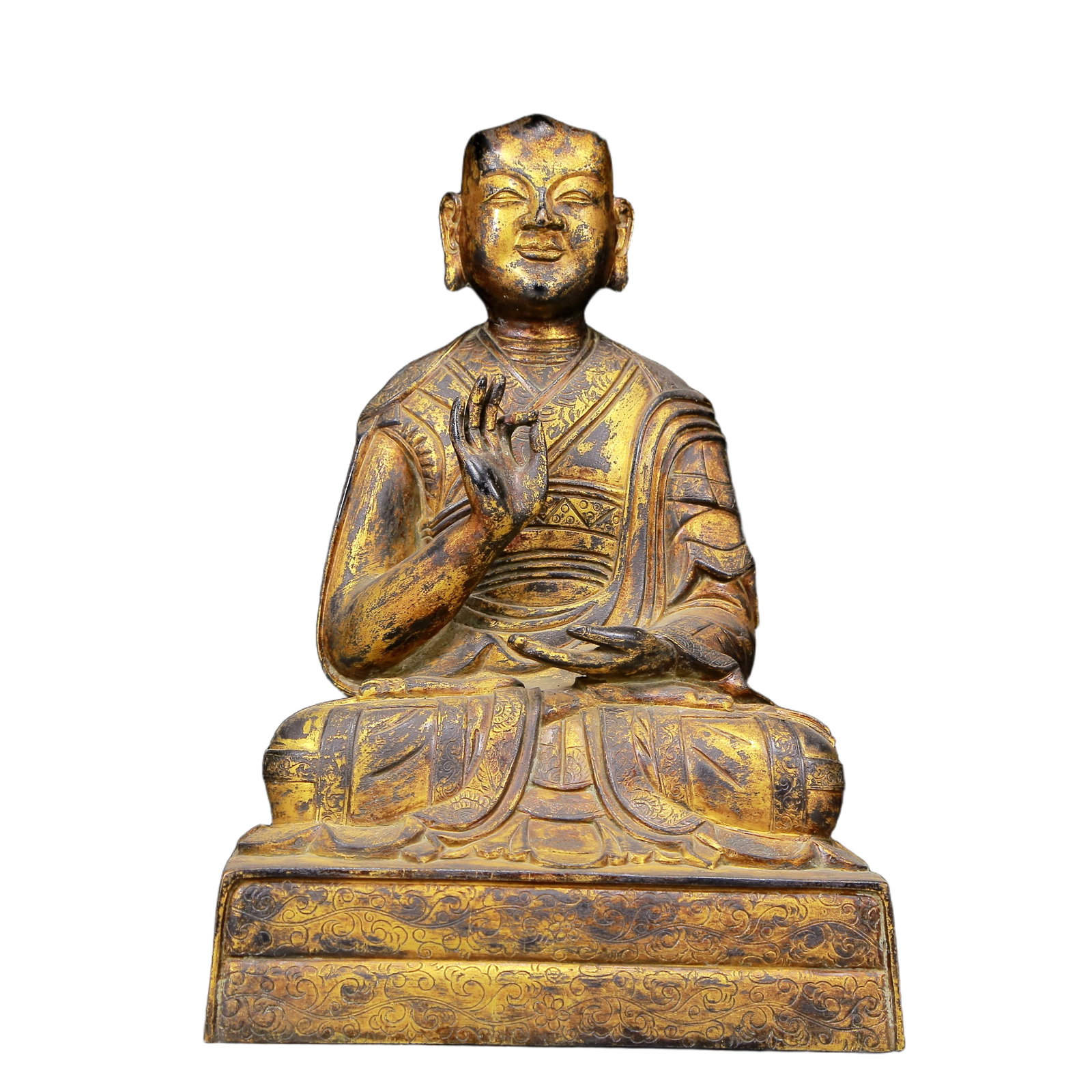 A Solemn Gilt Bronze Statue of Guru: A Solemn Gilt Bronze Statue of Guru,Ming Dynasty, China,Size:7.1inx5.1inx9.8in,Weight:4075g 铜鎏金上师像，明代