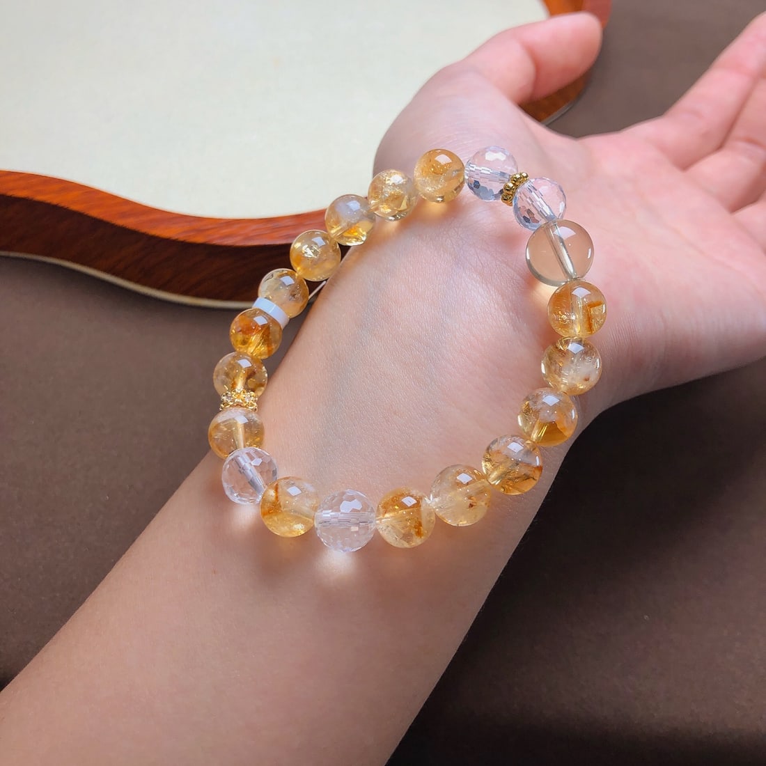 An Exquisite Crystal Bracelets - 4