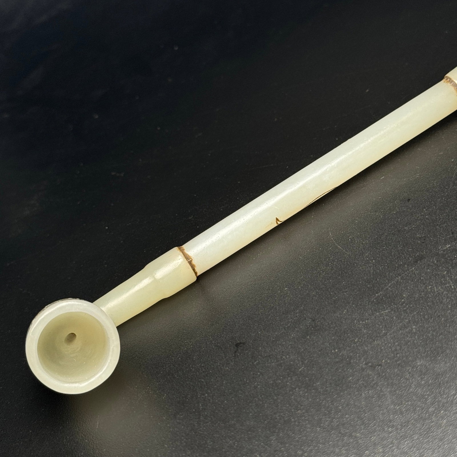 An Exquisite White Jade Auspicious Cloud Pattern Ornament - 3