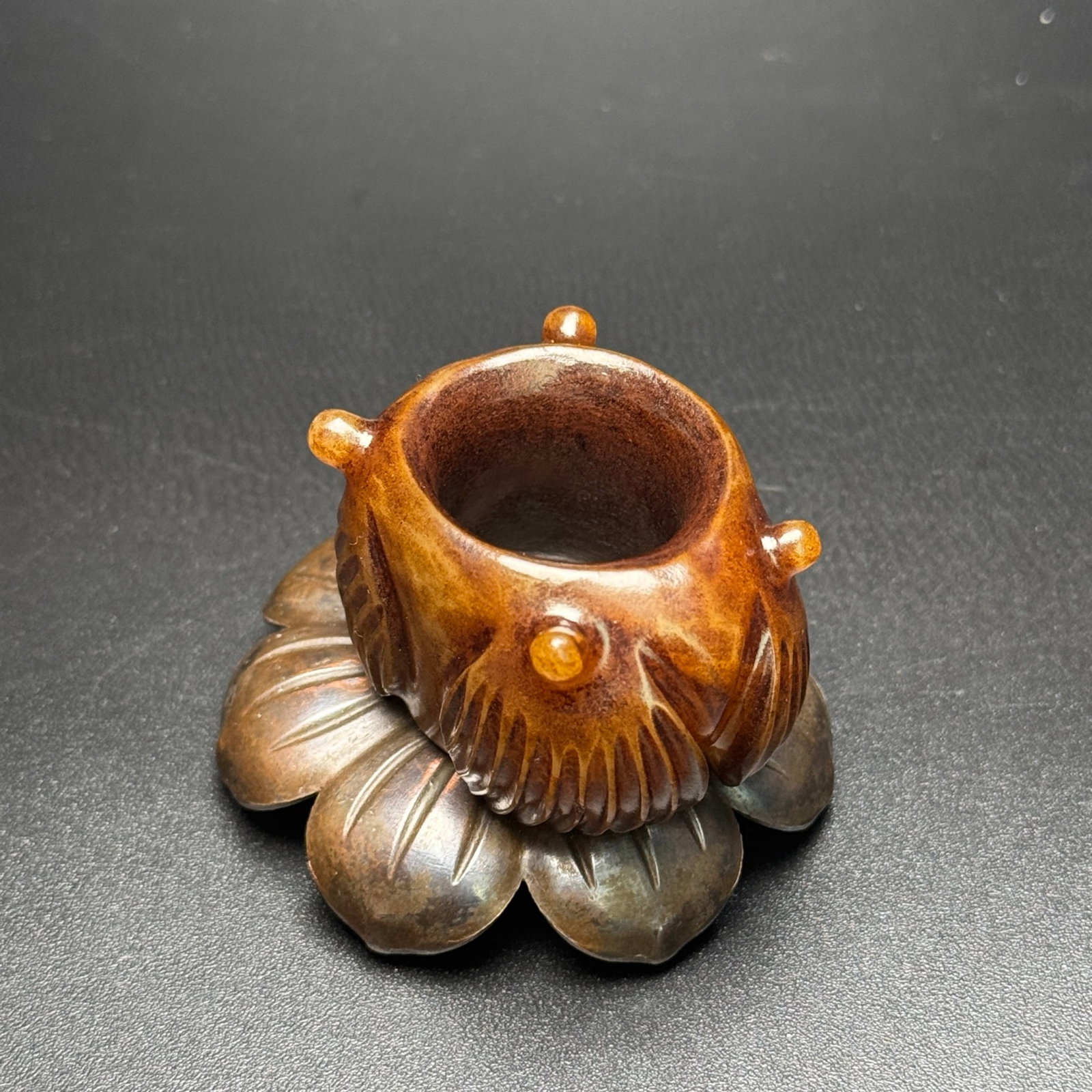 An Exquisite White Jade Cicada Pattern Fingerstall: An Exquisite White Jade Cicada Pattern Fingerstall,Qing Dynasty,China,Size:36mmx49mmx29mm,Weight:73g 白玉蝉纹扳指,中国清代