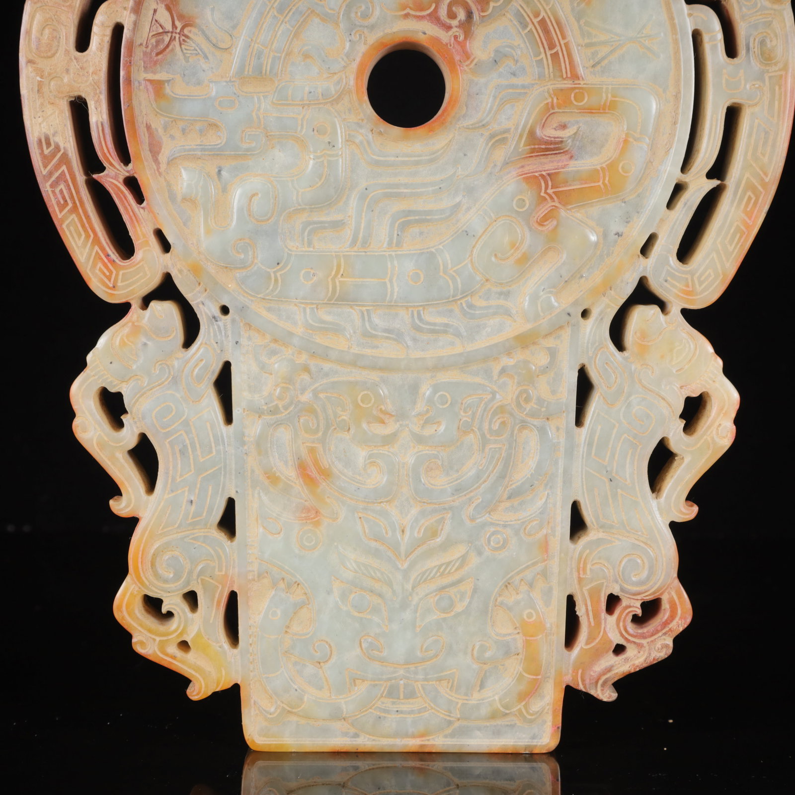 An Exquisite White Jade Figure-Face Pattern Ornament - 4