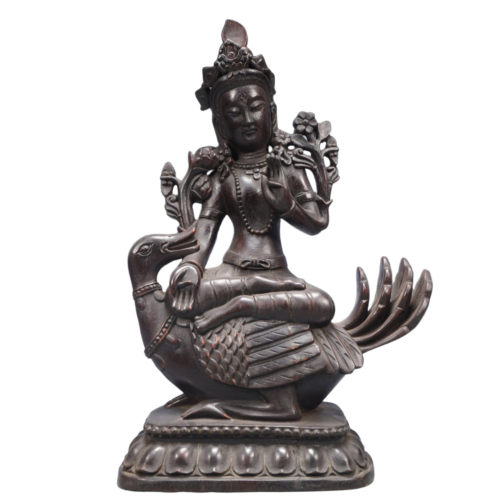 An Exquisite Eaglewood Avalokitesvara Ornament: An Exquisite Eaglewood Avalokitesvara Ornament,Qing Dynasty, China,Size:7.5inx3.9inx12.2in,Weight:400g 沉香木观音摆件,中国清代