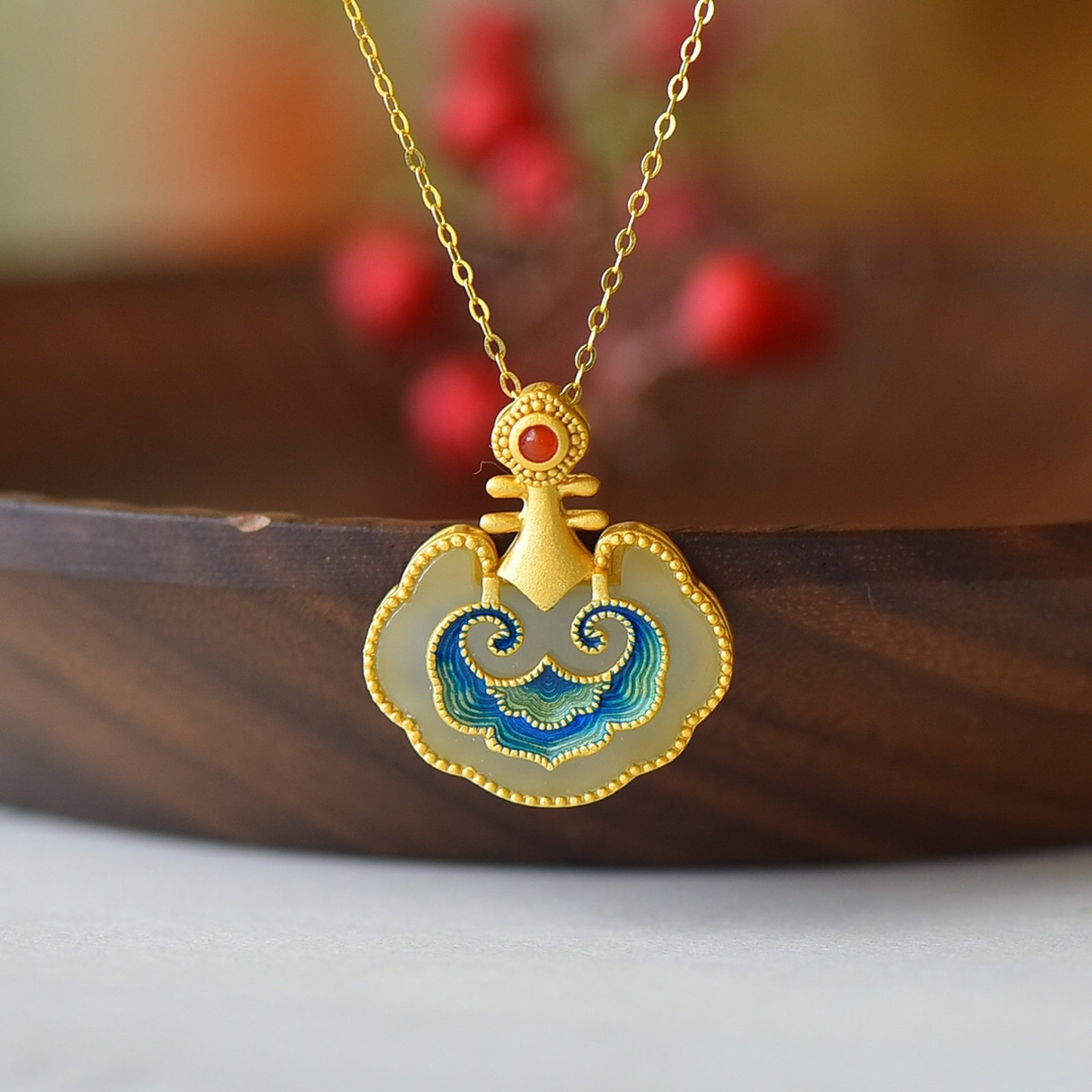 An Exquisite Sterling Silver-Gold Plated Inlaid White Jade Enamel Pendant: An Exquisite Sterling Silver-Gold Plated Inlaid White Jade Enamel Pendant 纯银镀金镶白玉珐琅吊坠