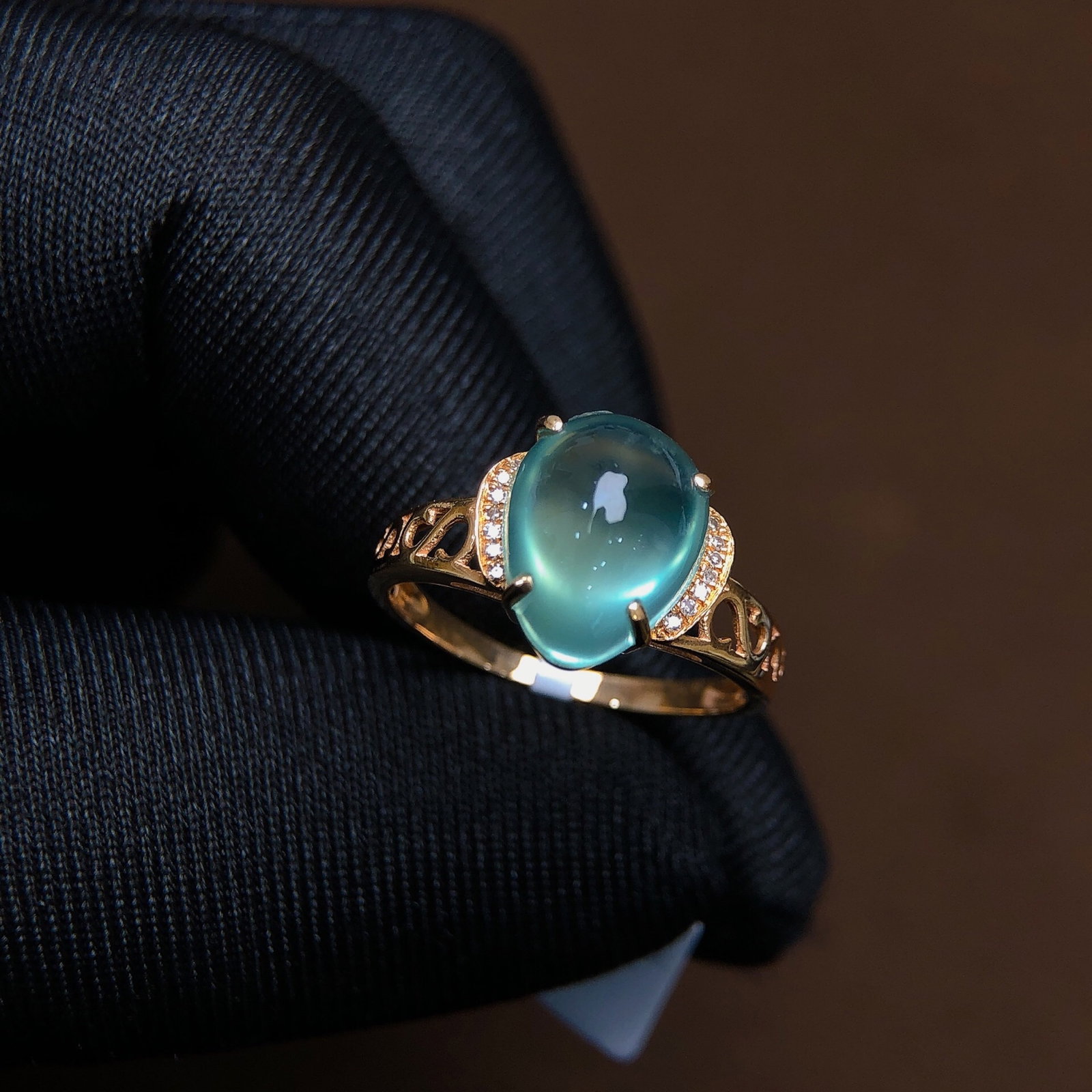 5.8Ctw Natural Sapphire Ring (1 of 10)