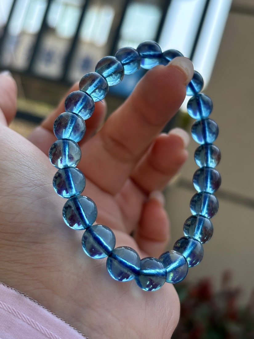 An Exquisite Aquamarine Bracelets: An Exquisite Aquamarine Bracelets,Size:8.7mm,Weight:20g 海蓝宝手串