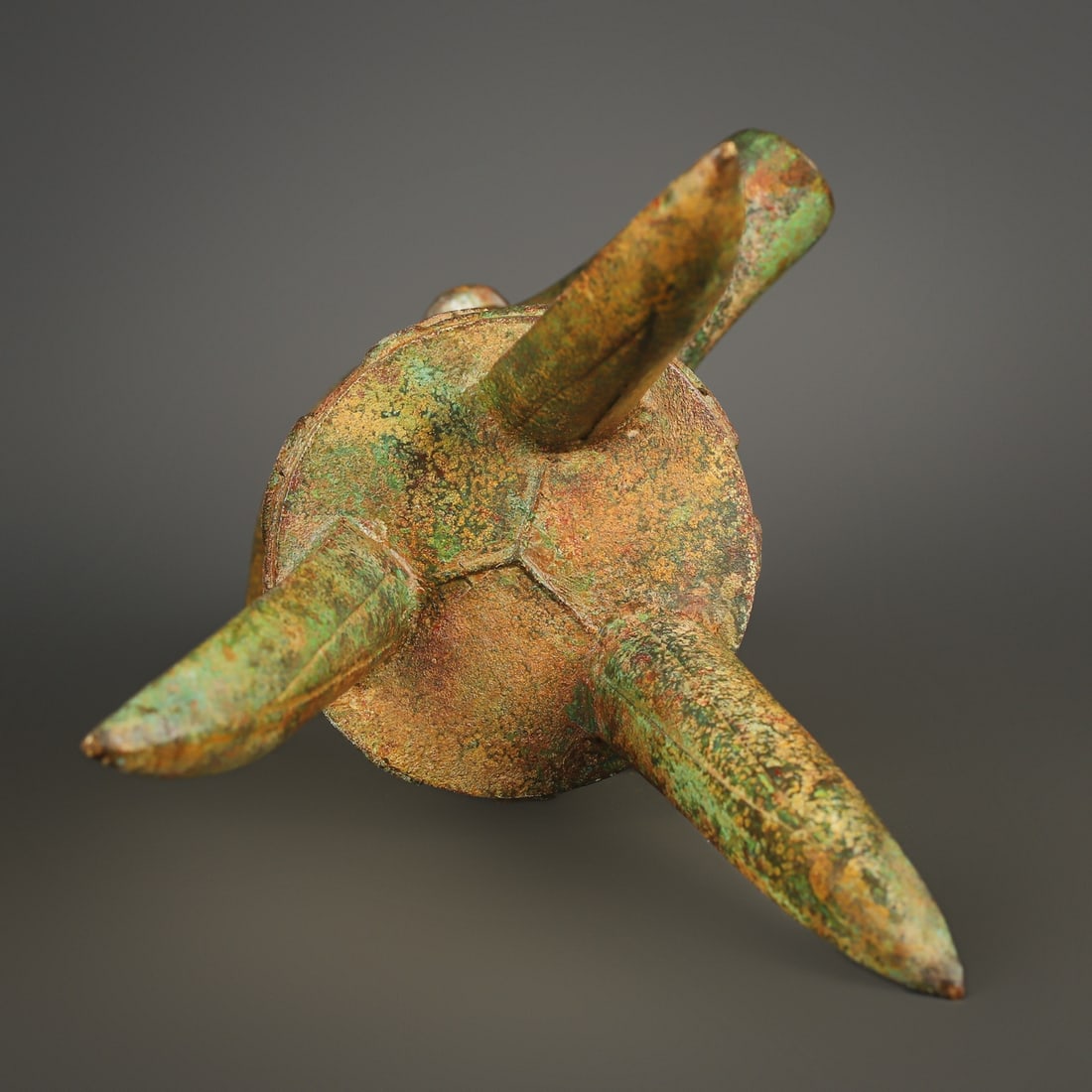 An Exquisite Bronze Beast-Face Pattern Goblet - 10