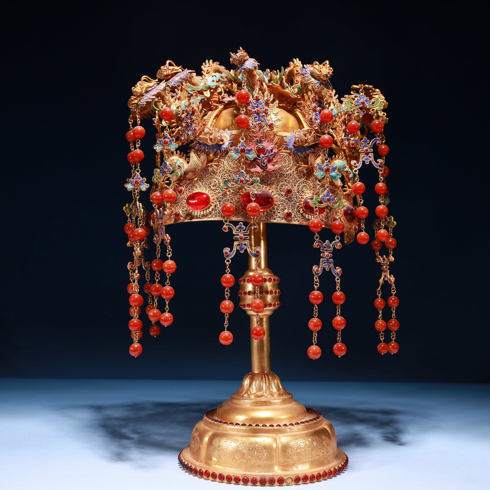 An Exquisite Filigree and Gilding Flower and Dragon Pattern Ornament,Inlaid Gems: An Exquisite Filigree and Gilding Flower and Dragon Pattern Ornament,Inlaid Gems,Qing Dynasty,China,Qianlong Four-character Mark,Size:11inx5.9inx16.5in,Weight:2550g 掐丝鎏金