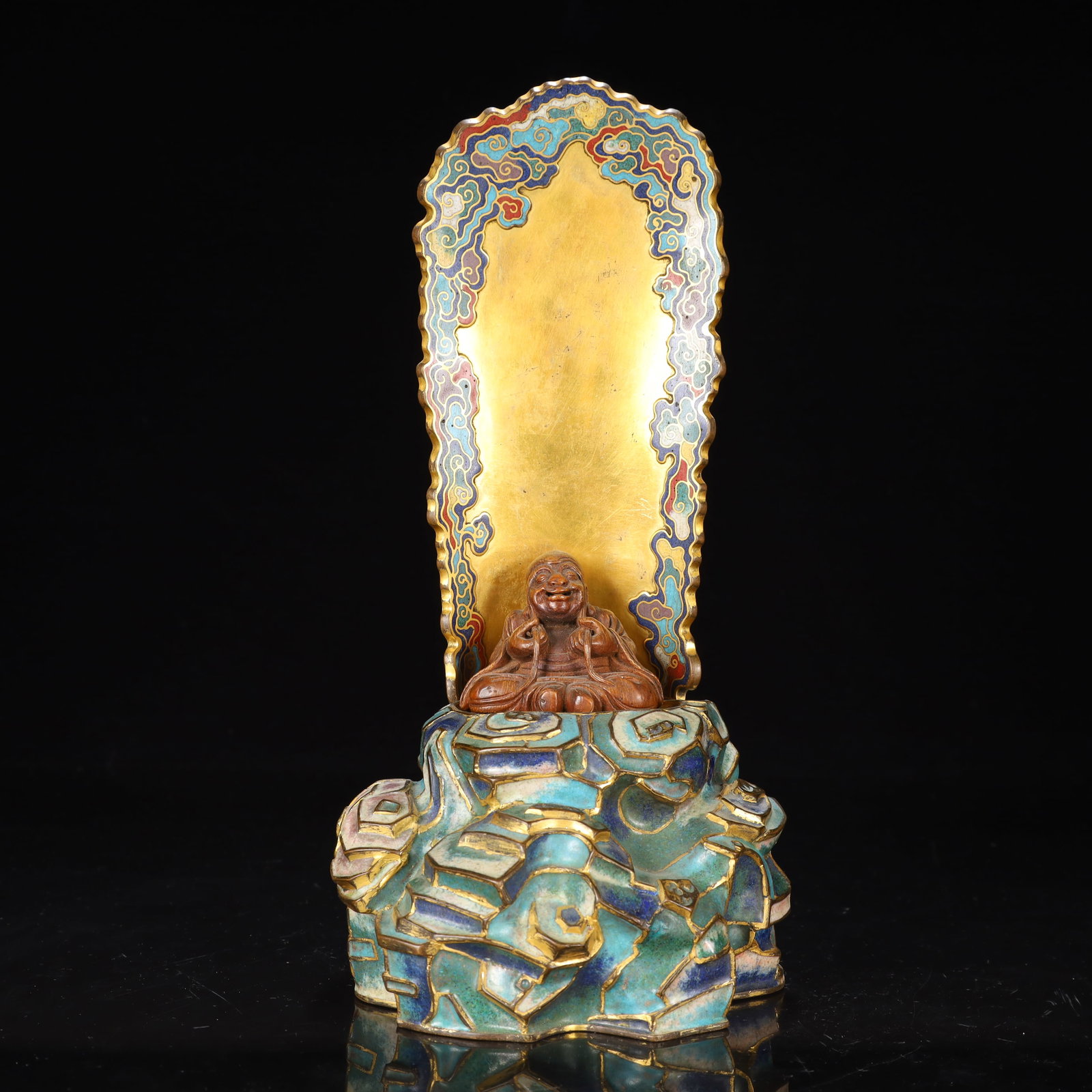 An Exquisite Cloisonne Auspicious Cloud Pattern Throne (1 of 8)