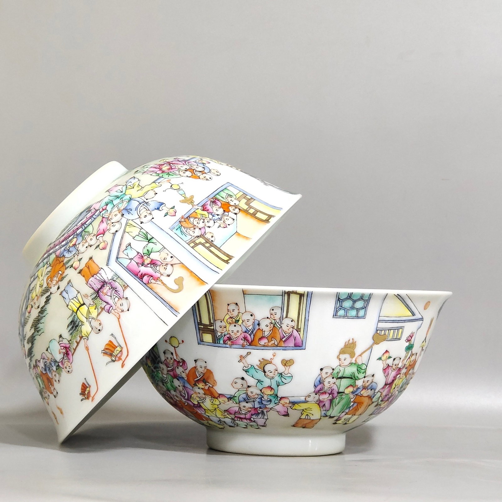 A Pair of Exquisite Famille-Rose Figure Pattern Bowls: A Pair of Exquisite Famille-Rose Figure Pattern Bowls,Qing Dynasty,China,Daoguang Six-character Mark,Size:2.8inx5.9in 一对粉彩人物纹碗,中国&