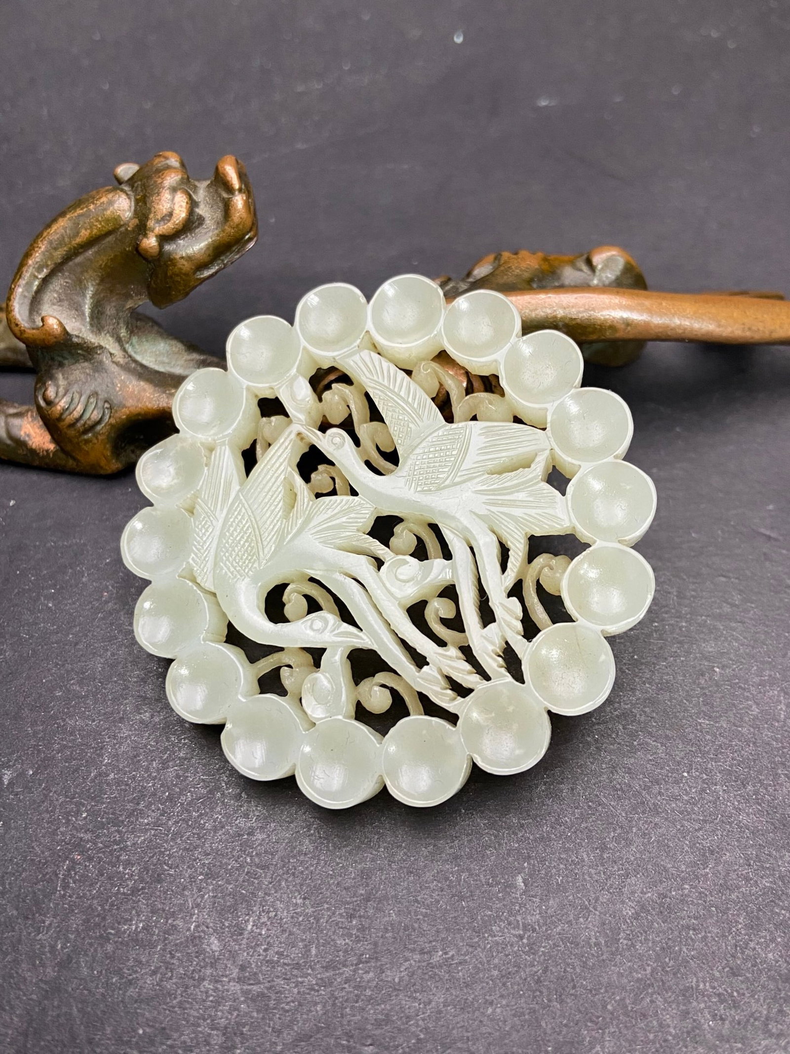 An Exquisite White Jade Crane Pattern Pendant - 3
