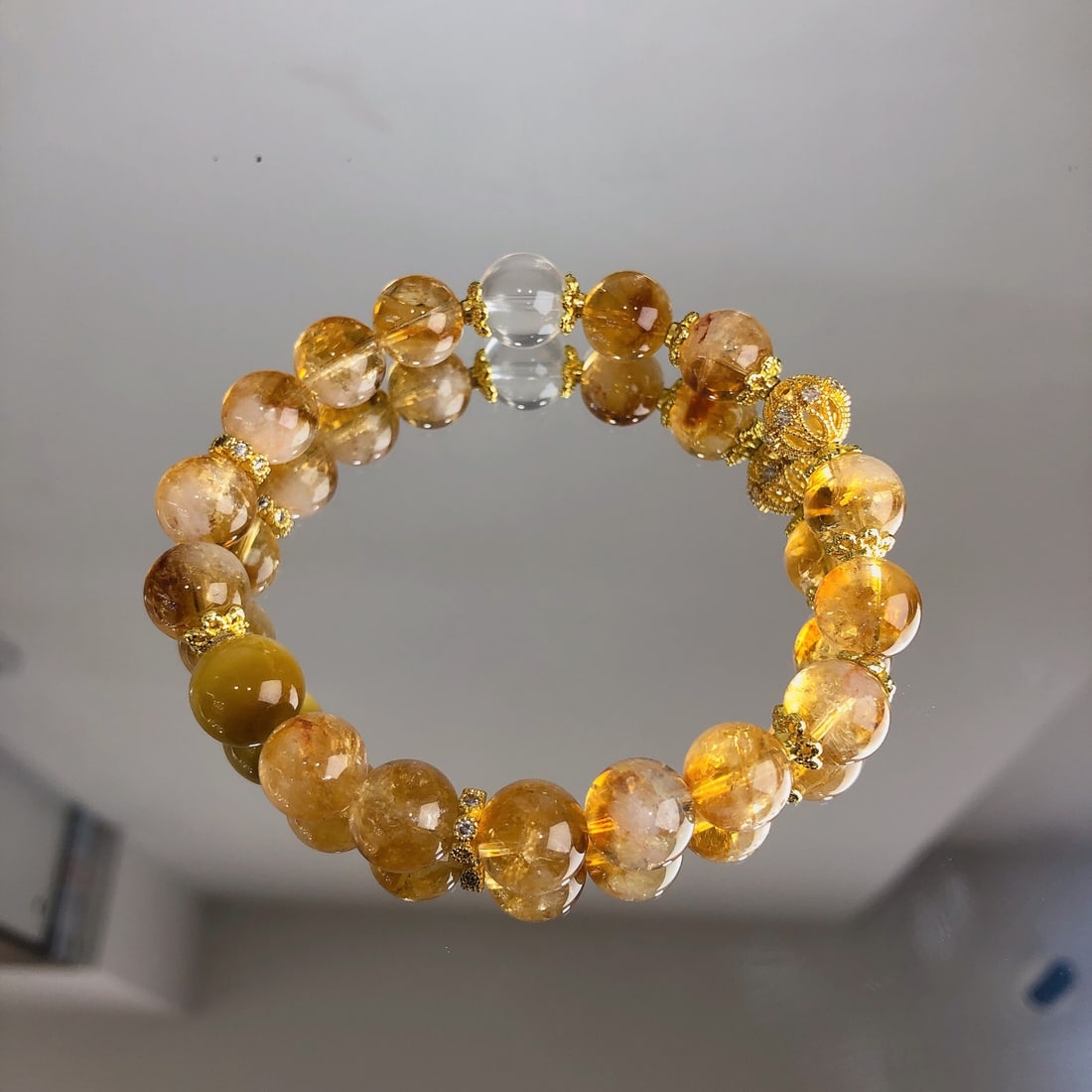 An Exquisite Crystal Bracelets - 8
