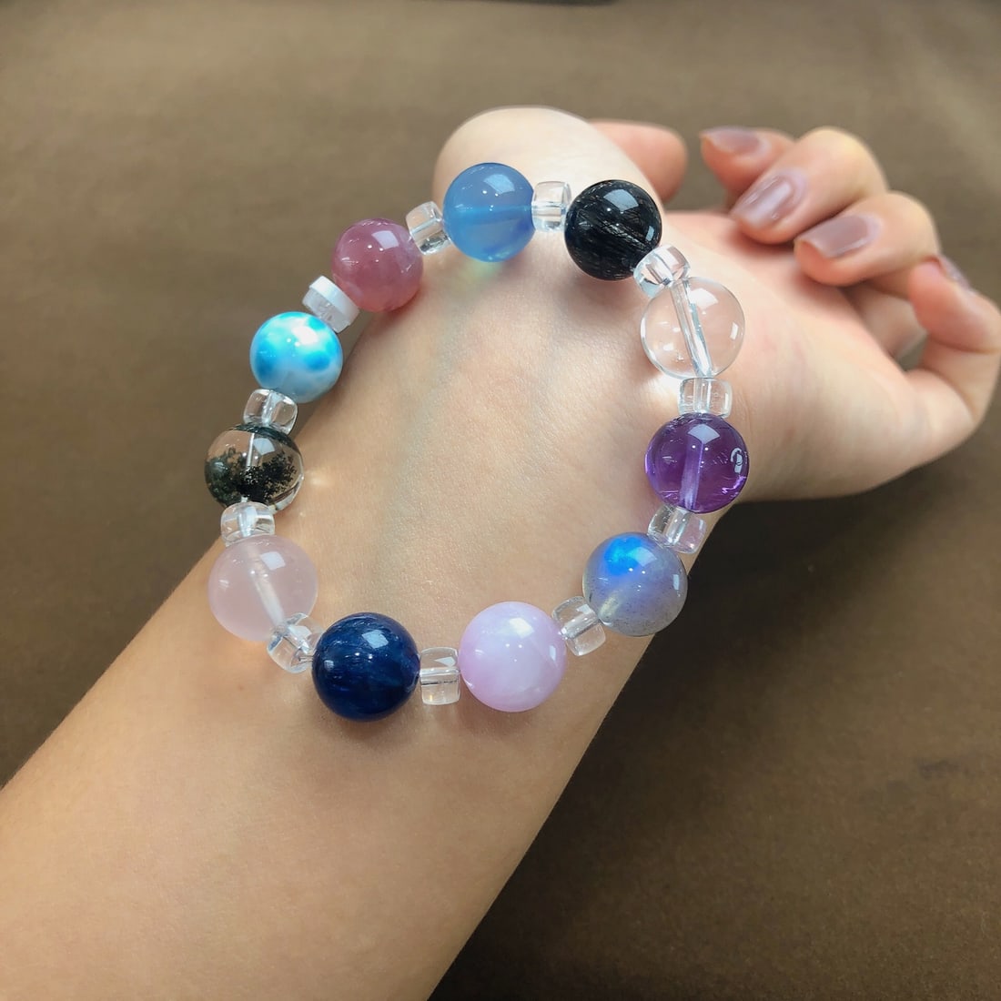 An Exquisite Crystal Bracelets - 5