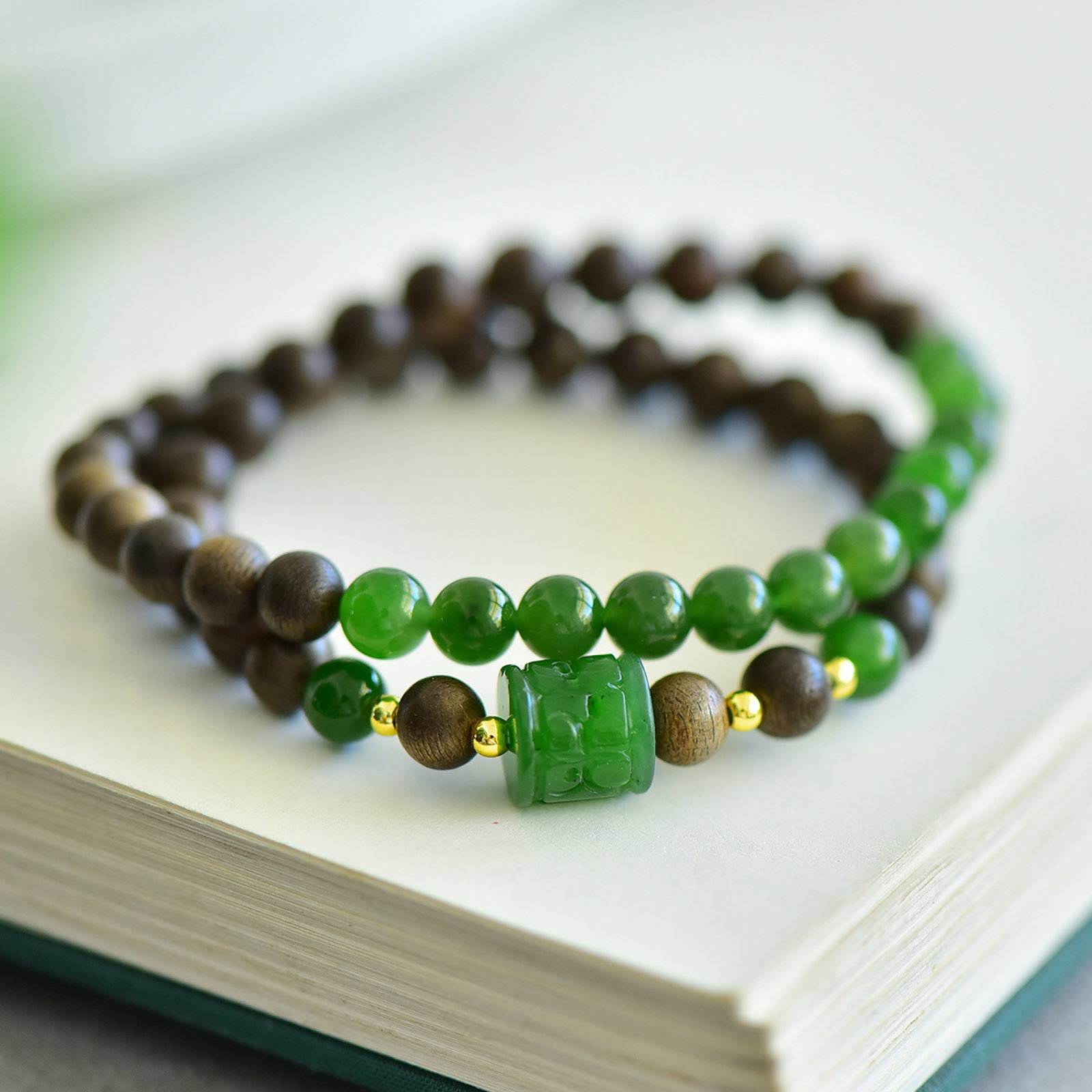 An Exquisite Jasper Eaglewood Bracelets: An Exquisite Jasper Eaglewood Bracelets,Size:6mm