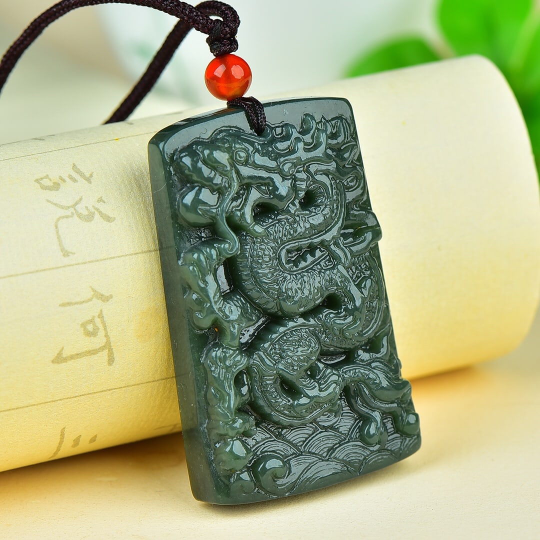 An Exquisite Sapphire Dragon Pattern Pendant - 3