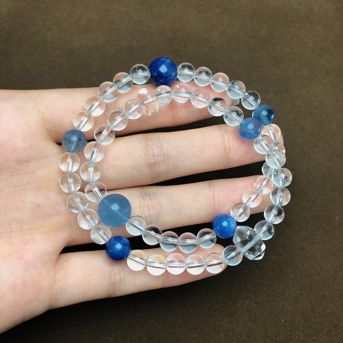 An Exquisite Crystal Bracelets: An Exquisite Crystal Bracelets,Size:6.4mm,9.8mm, Weight:25.4g 水晶手串