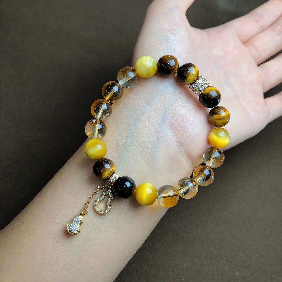 An Exquisite Crystal Bracelets - 2