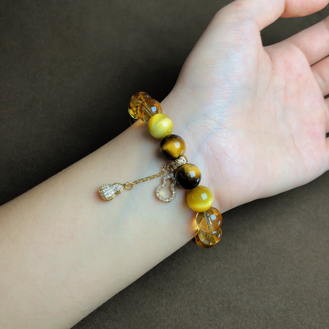 An Exquisite Crystal Bracelets - 6